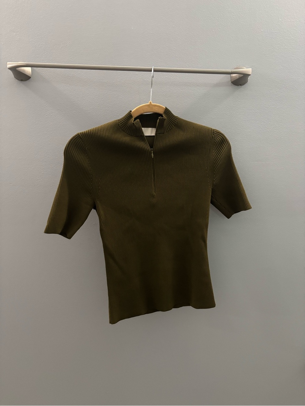 Tory Burch Half Zip Olive Green Short-Sleeve Ribbed Zip Mock-Neck Top - Picture 3 of 6